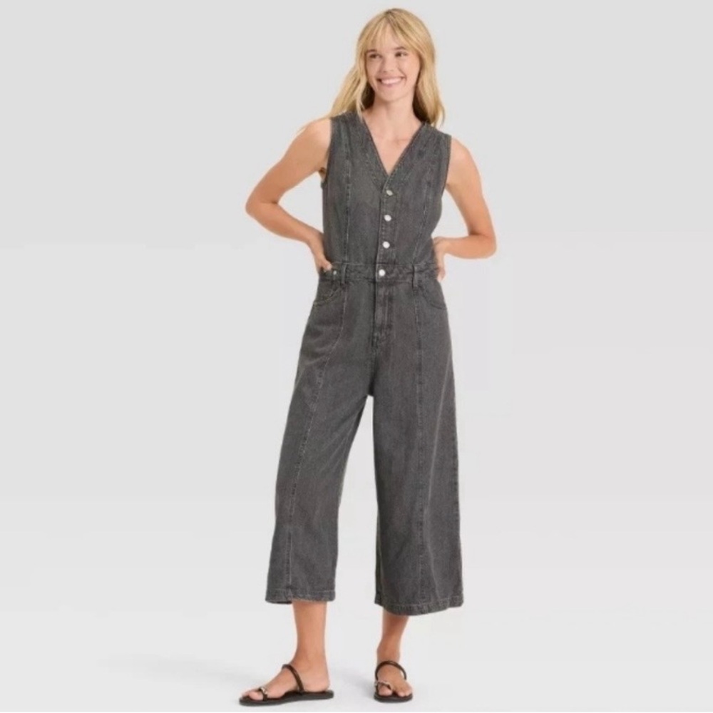 NWT Women's Cropped Sleeveless Denim Jumpsuit Universal Thread Black-wash Sz 17